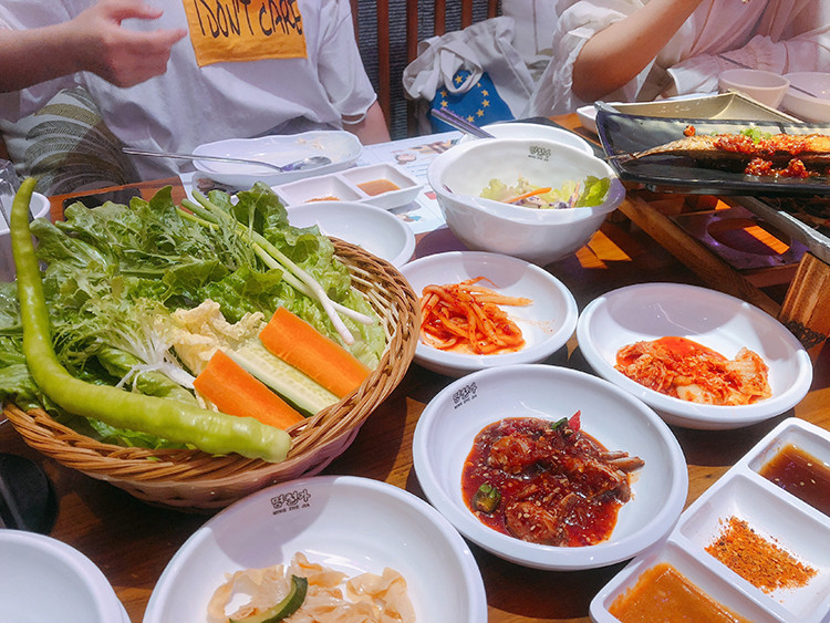 泡菜做得超好吃的韩式烤肉店，生菜包着五花肉和泡菜香而不腻，好吃得没人能拒绝