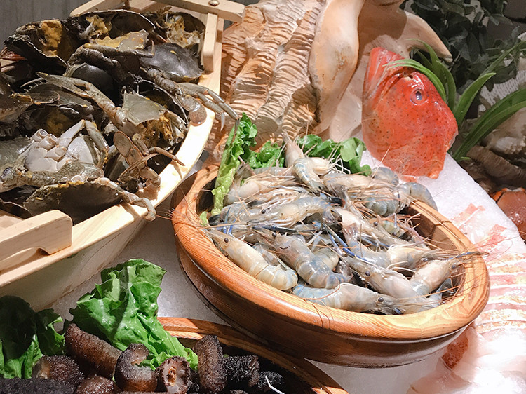 种类和口味都齐全的海鲜自助餐，最贵也不过2两百元！