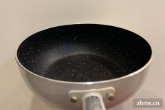 使用铁锅需要注意什么？如何去除铁锅的异味？
