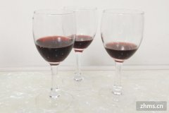 为什么红酒醒酒会变甜？常见的葡萄酒有哪些种类？

