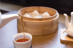  疫情冲击下广州餐厅生意受影响；茶百道疑似使用过